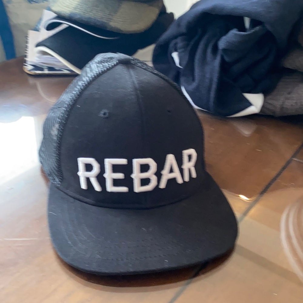 Men’s black trucker hat REBAR